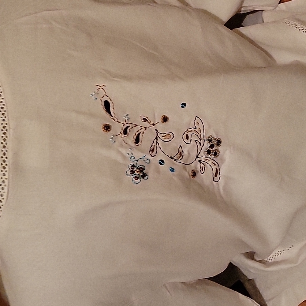 Top - Picture 3 of 13